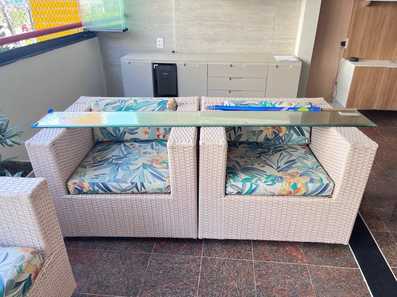 Sofá, poltronas e mesa  de vime sintético  - Foto 3