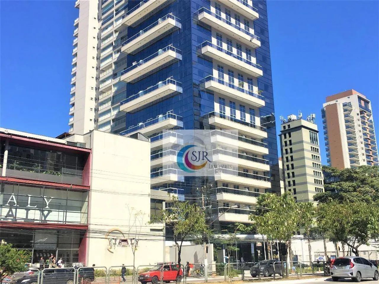 Conjunto comercial de 67 m² com 1 vaga na JK - Itaim Bibi - Foto 2