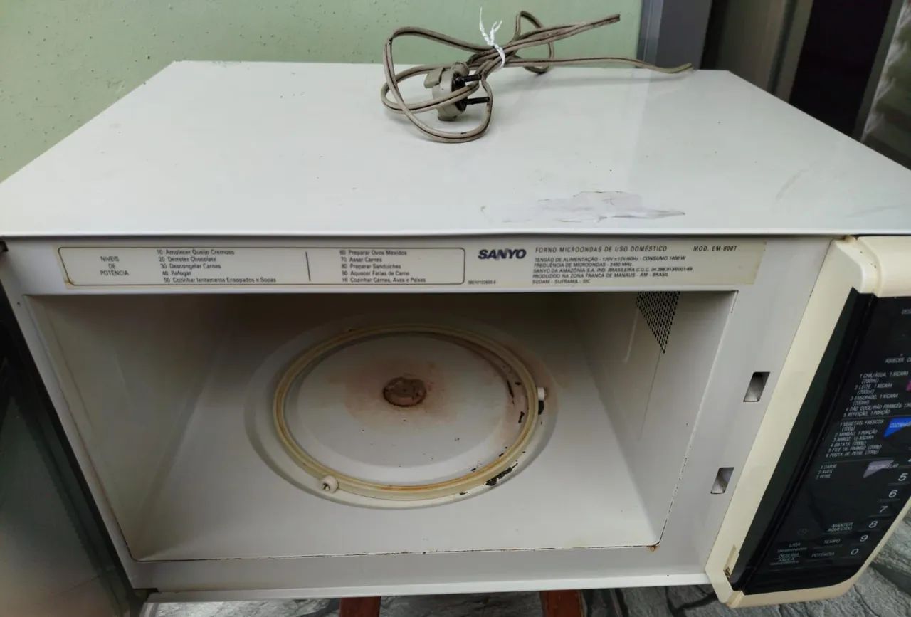 Microondas Sanyo antigo - Foto 4