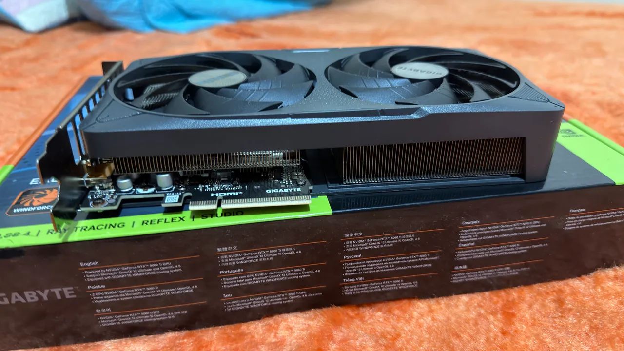 Placa de Vídeo RTX 5060TI 8gb Gigabyte  - Foto 3
