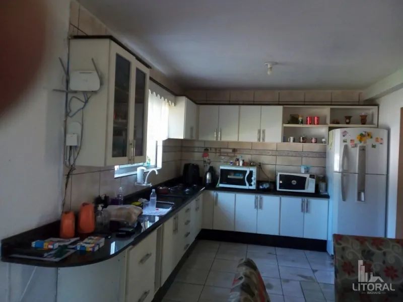 CASA DE ESQUINA 450M² - COM 04 QUARTOS 02 BANHEIROS - Foto 5