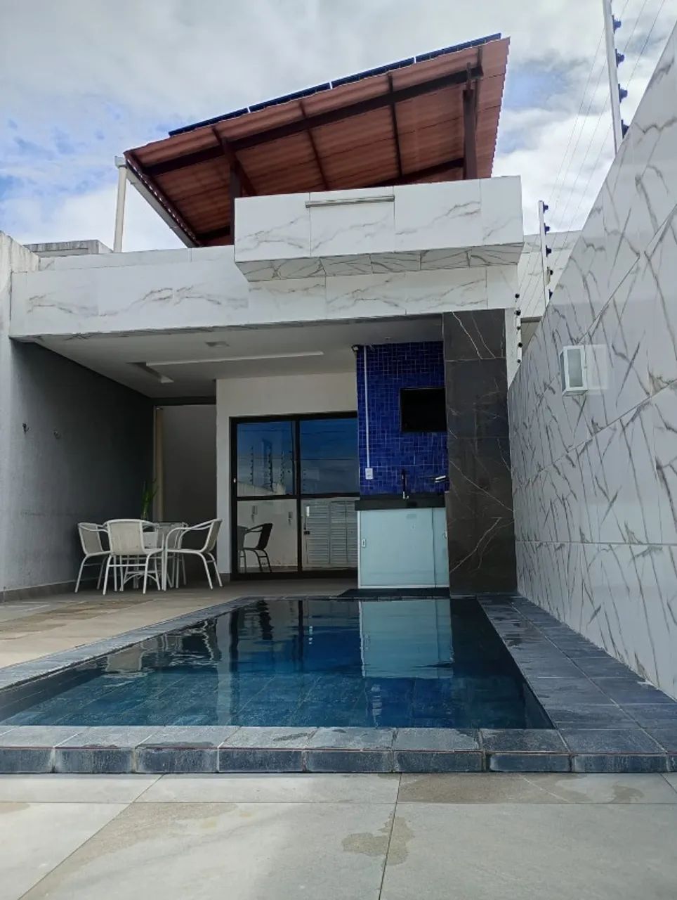 Casa de Praia em Carapibus/PB com 2 Dormitórios com Piscina e Ar Condicionado