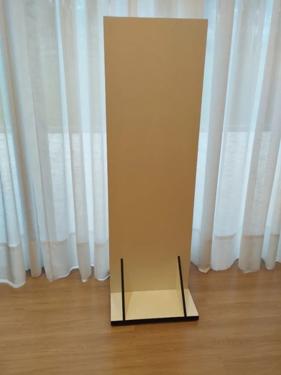 Totem em MDF - Foto 2