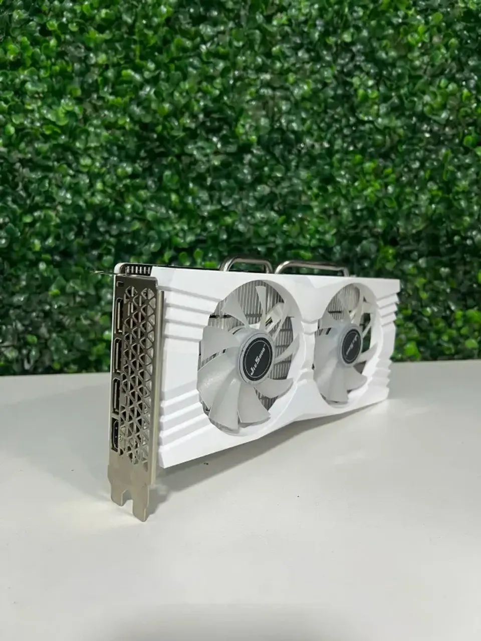 Placa de vídeo RX 580 8GB 2048SP JIESHUO Branca - Testada