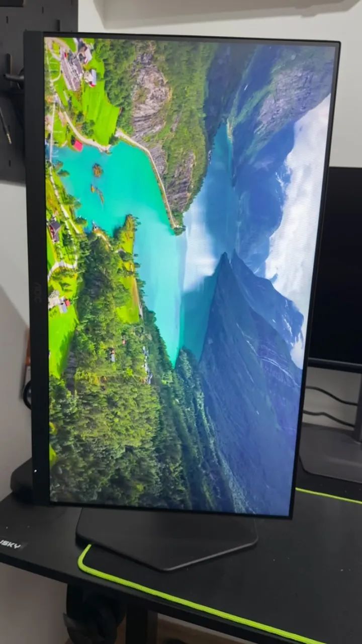 Monitor AOC Ergonômico com Ajuste de Altura e Rotação (Modo Retrato / Pivot) - Foto 2
