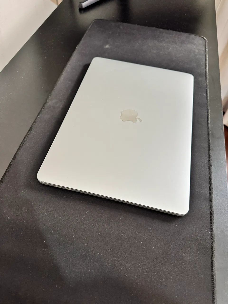 MacBook Pro Touch Bar muito novinho  - Foto 3