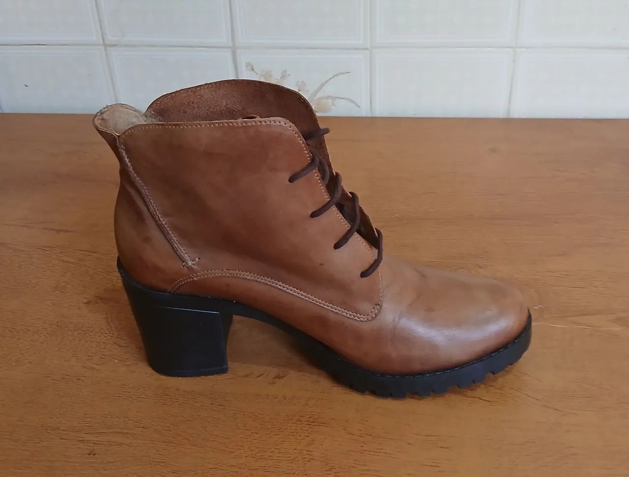 bota de couro legítimo marrom,  da marca Sollas - Foto 3