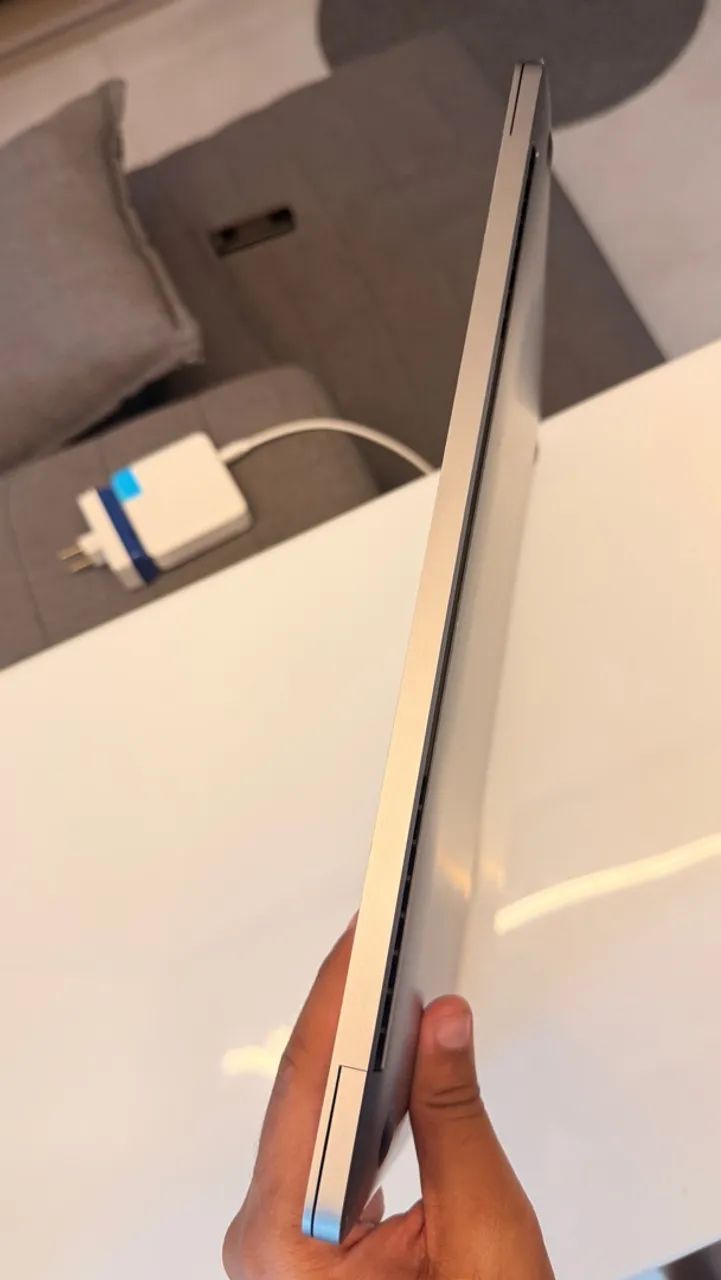 Macbook Pro 2019 i9| 64GB RAM| 512 SSD - Foto 3