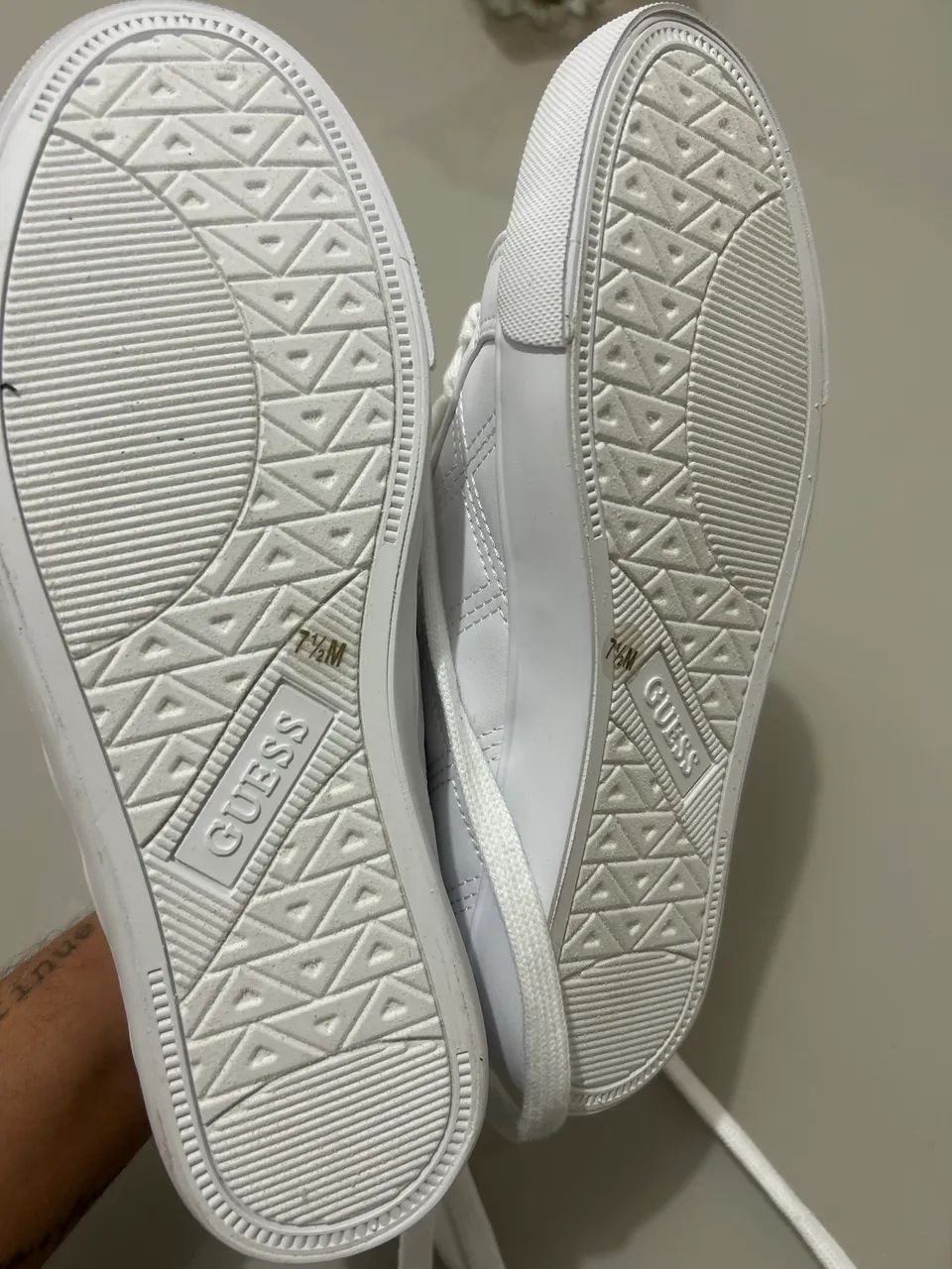 Tênis Guess tam 36/37 - Foto 3