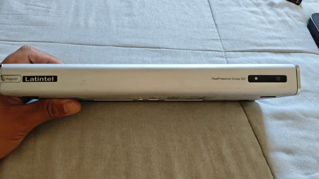 Polycom RealPresence Group 500 - Completo (Câmera PTZ + Codec) - Foto 2
