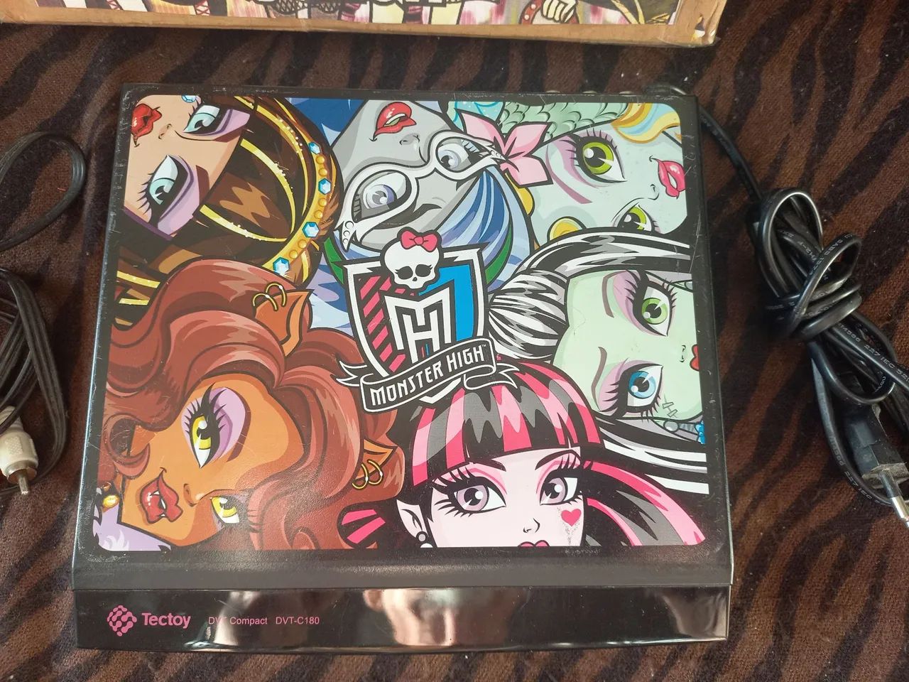 Dvd Tectoy C101 com Monster Higt completo.cabos e controle remoto. - Foto 2