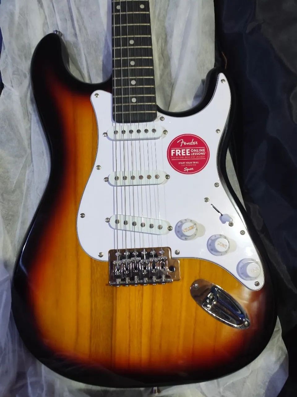 Guitarra squier fender stratocaster mainstream  - Foto 2