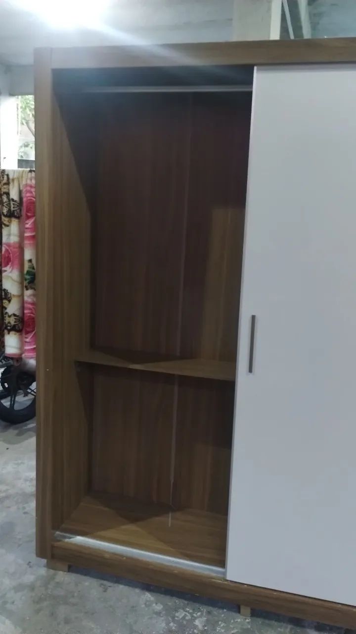 Guarda roupas seminovo - Foto 4
