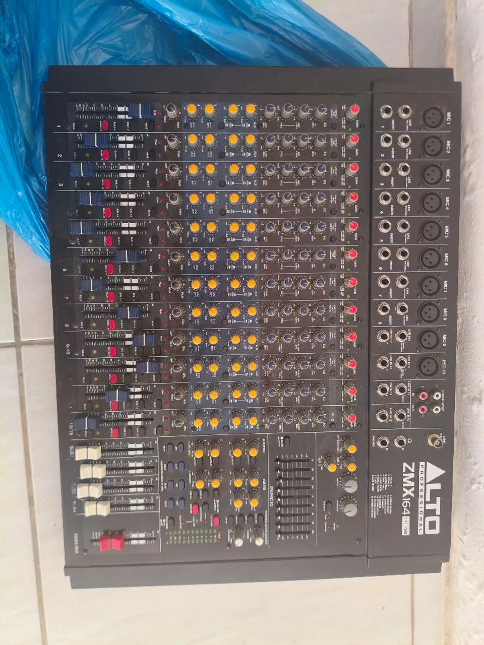 Mesa de som
