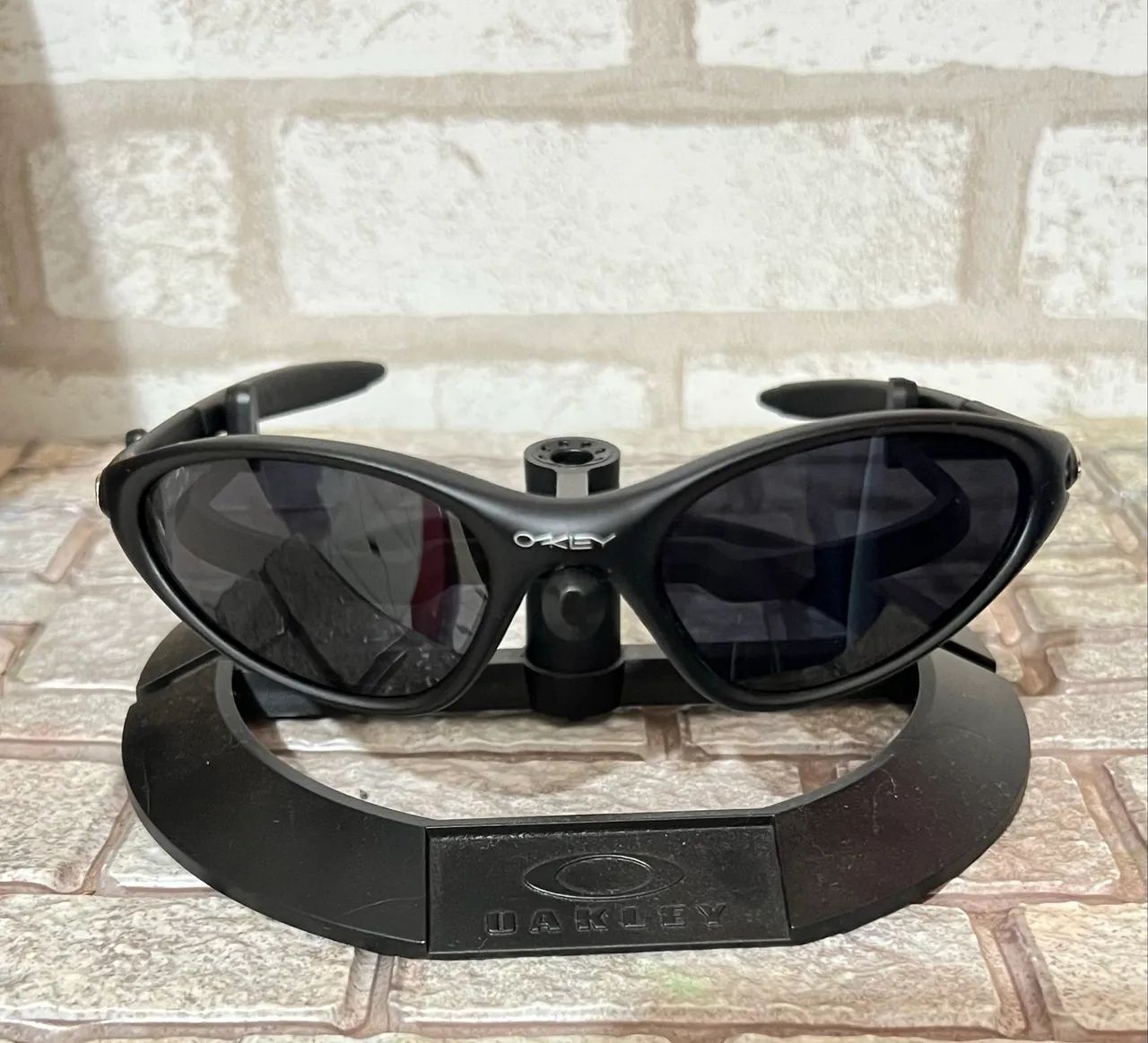 Óculos Oakley Minute Black 