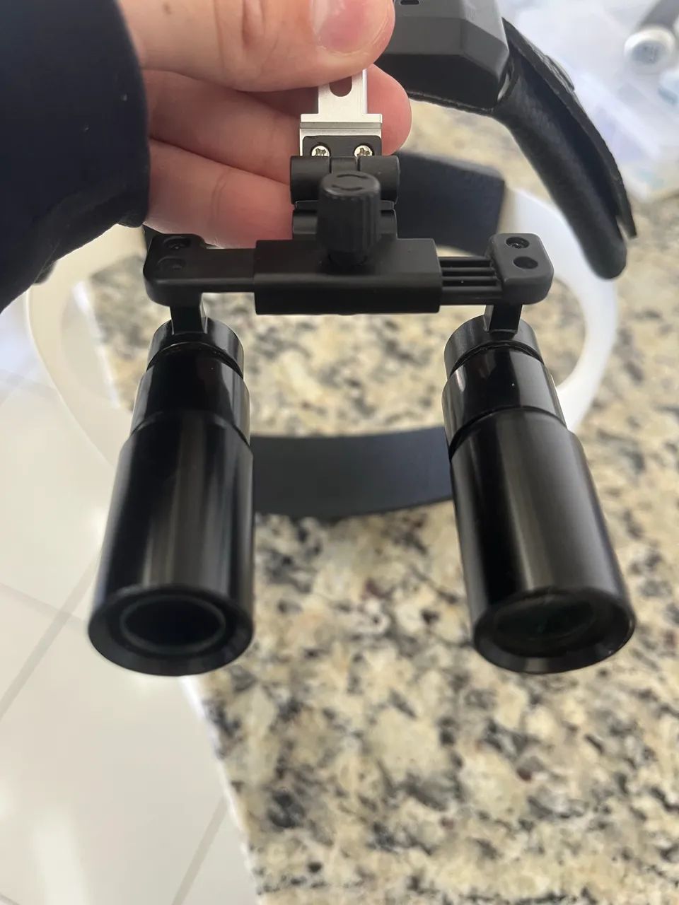 Lupa odontológica / médica / laboratorial 5x de aumento Distância interpupilar ajustável  - Foto 6