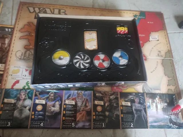 Jogo de tabuleiro War vikings - Foto 4
