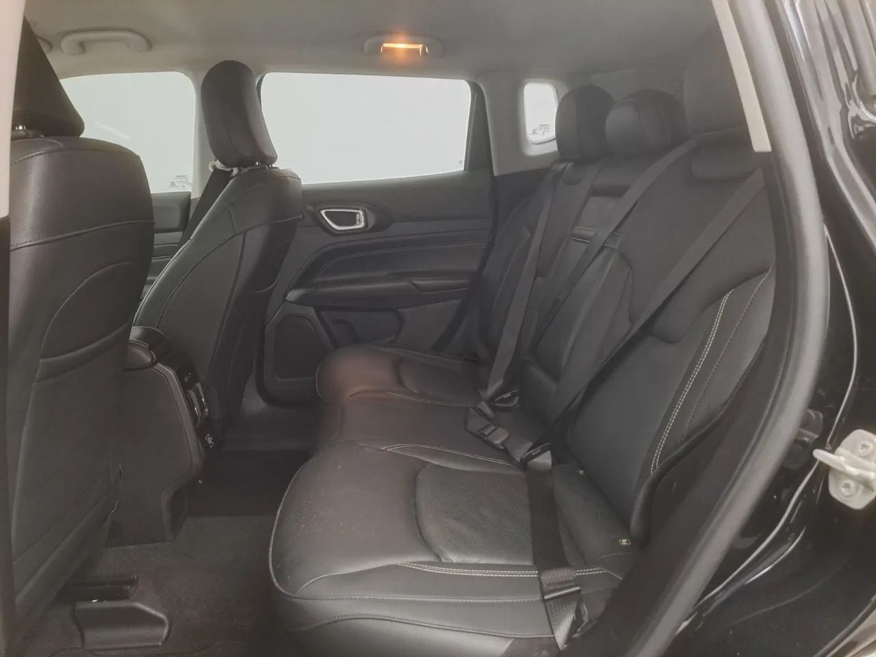 Jeep Compass LONG. T270 1.3 TB 4x2 Flex Aut., foto 17 de 18