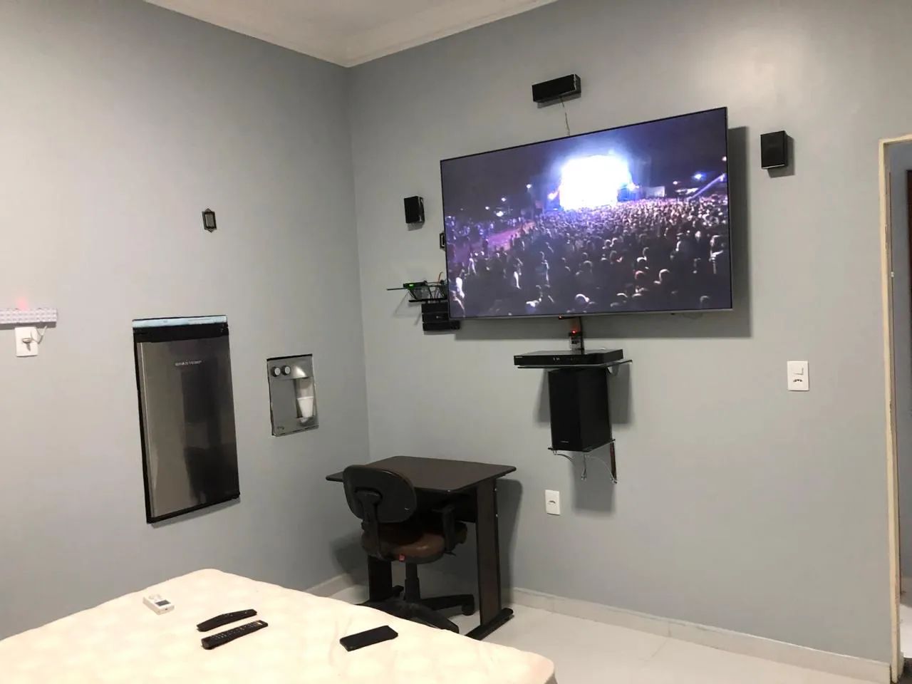 Aluga -se apto premium mobiliado 2 qts - Foto 2