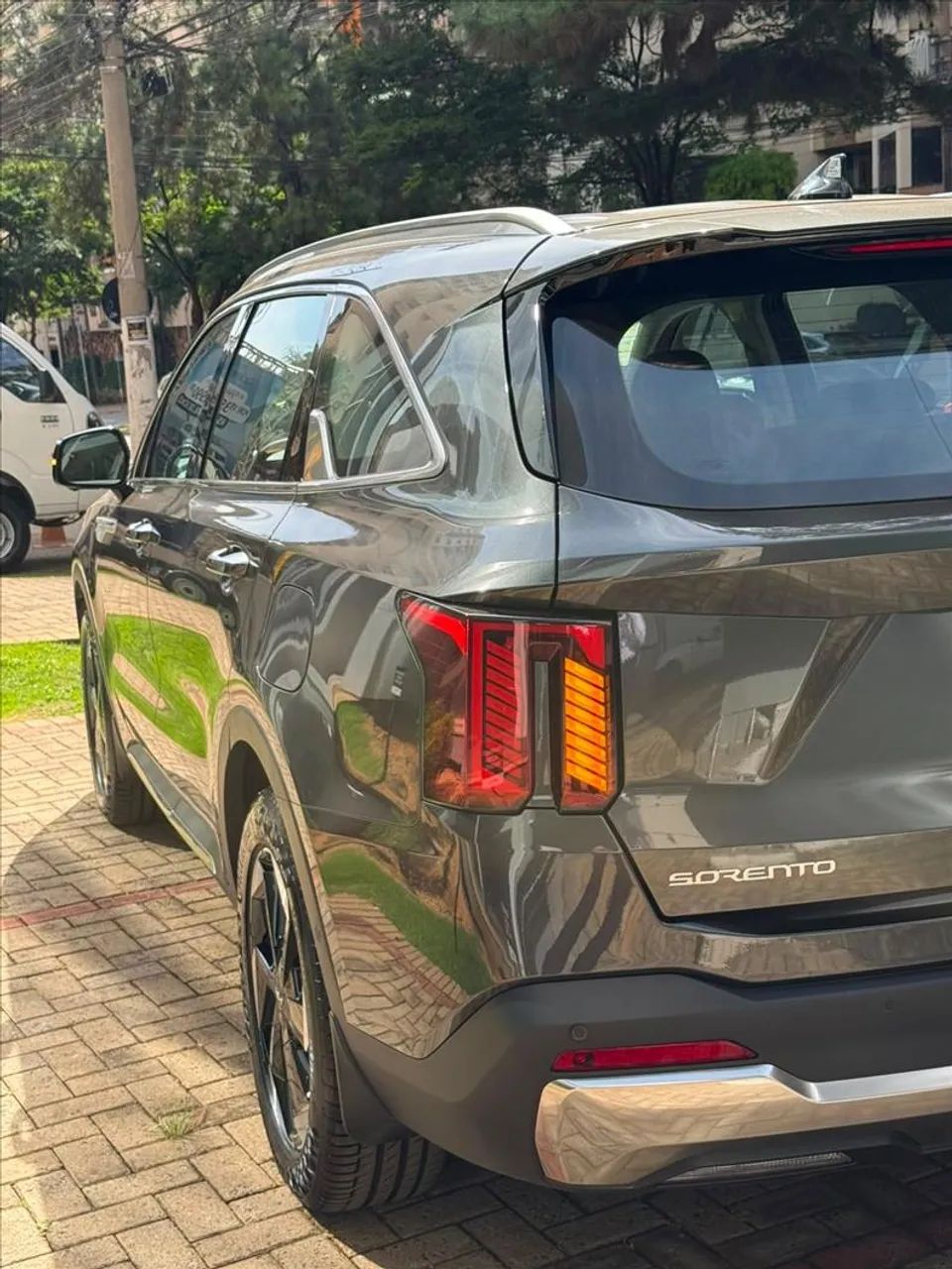 Kia Motors Sorento 2.4 16V 174cv 4X4 Aut. 2026 - Foto 3