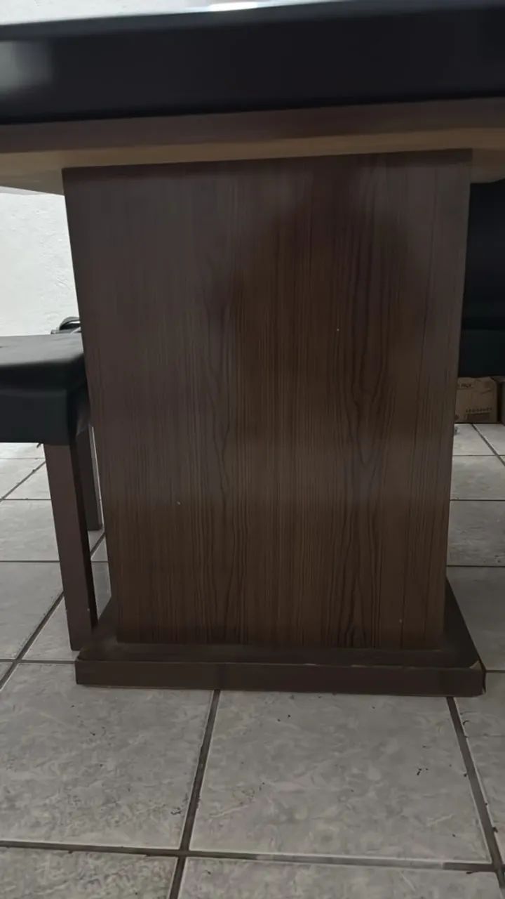 Mesa de jantar quadrada 6 cadeiras - Foto 4