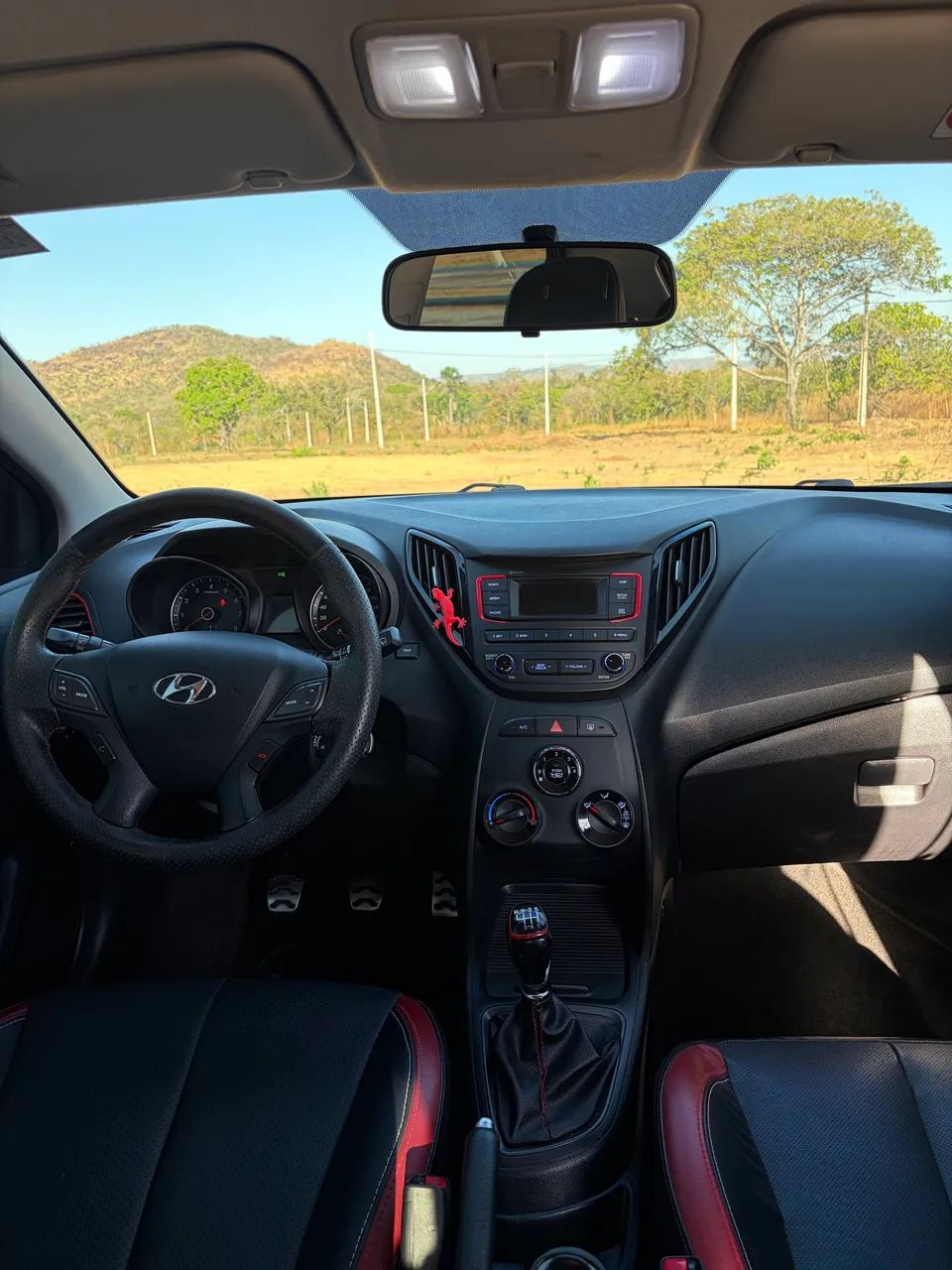 Hyundai HB20 R Spec 1.6 Flex 16V Mec. 2016 - Foto 2