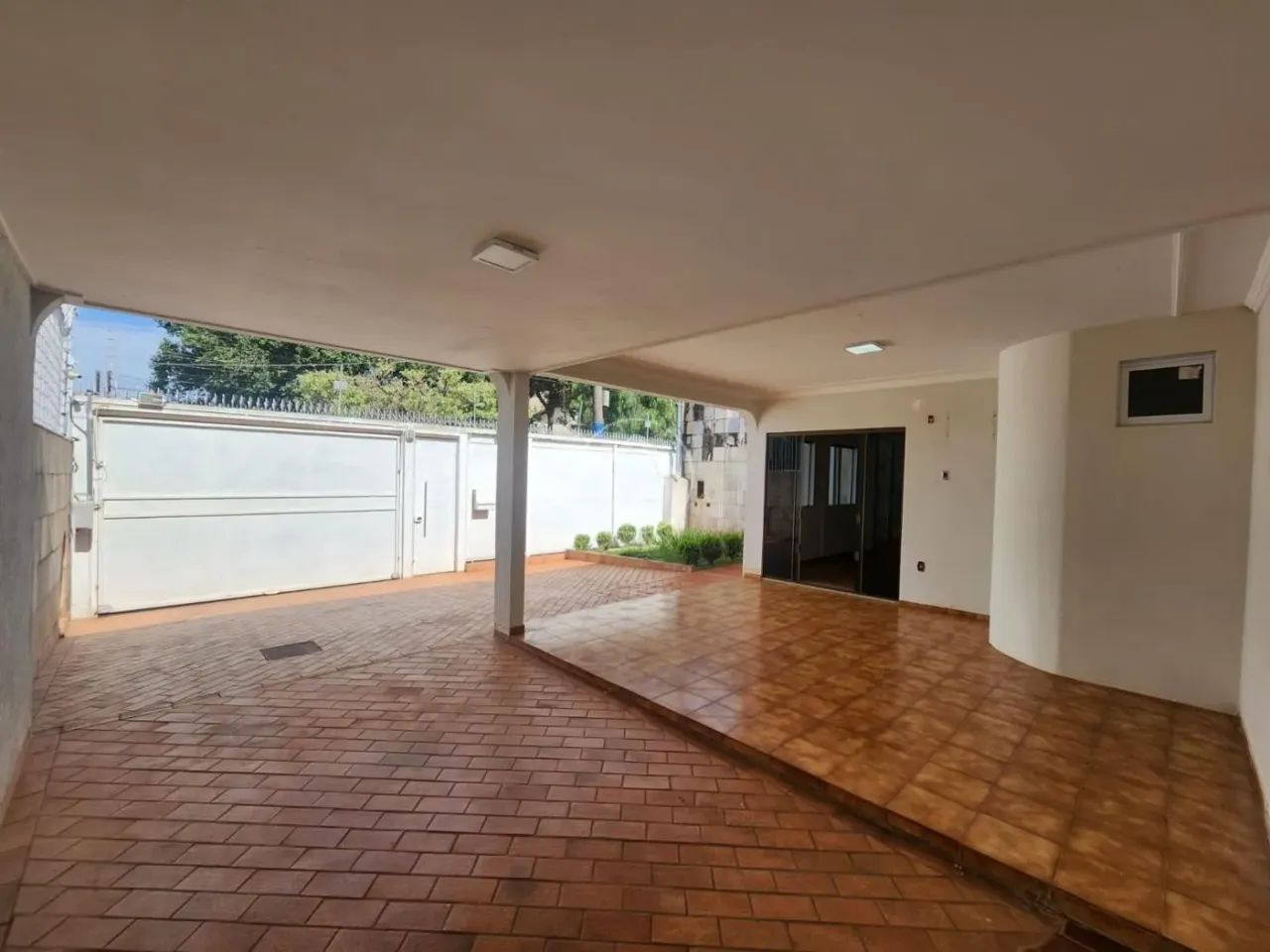 CASA 04 SUÍTES - OTIMA LOCALIZAÇÃO - Foto 4
