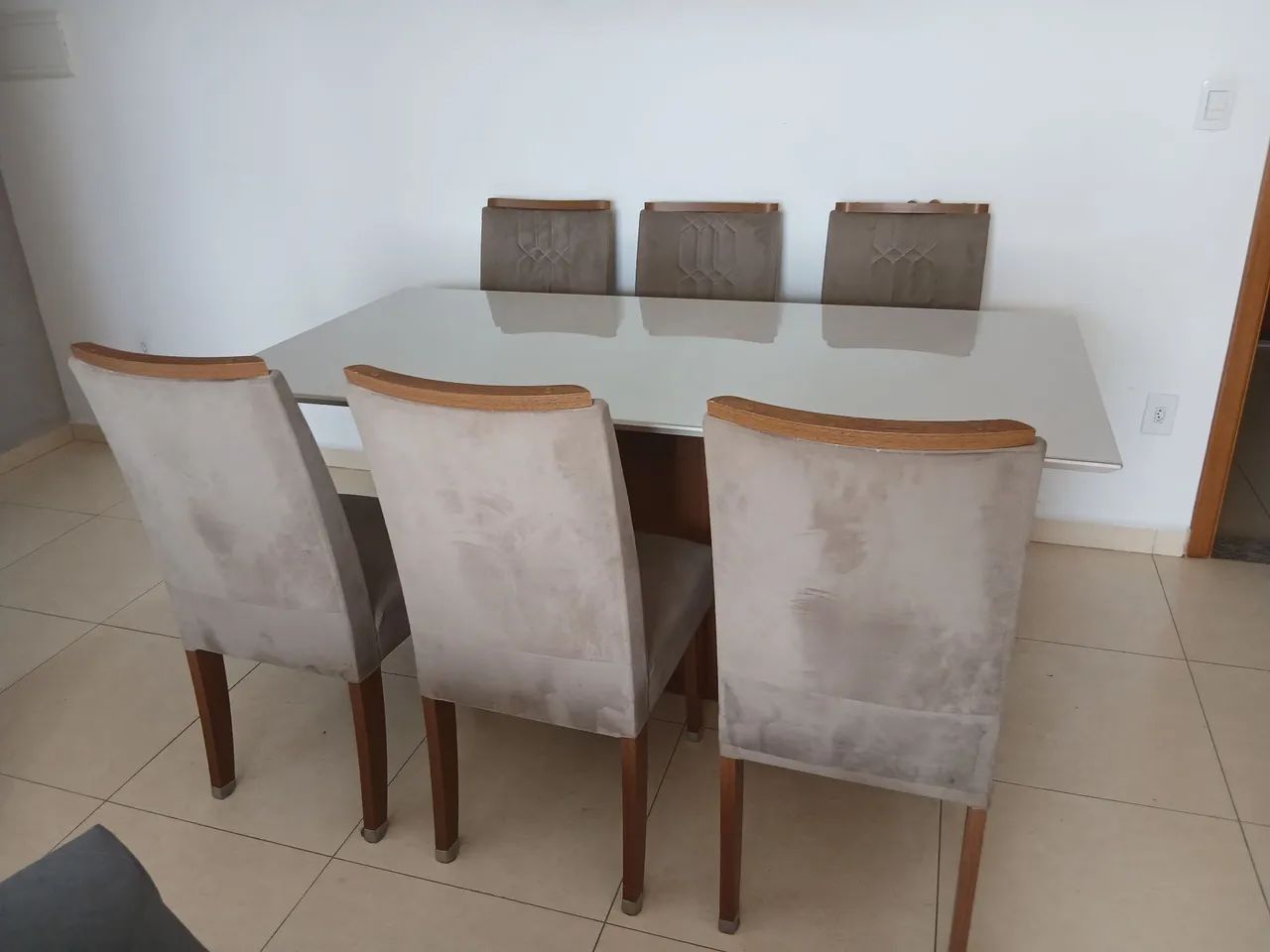 Mesa com 6 cadeiras seminova. Medidas abaixo.  - Foto 4