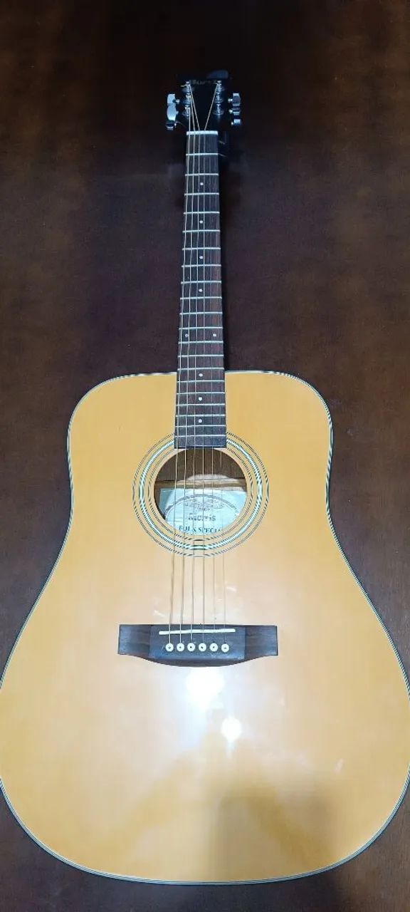 Violão moris folk