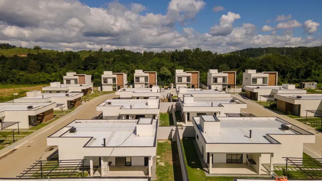 CASA TÉRREA NOVA DENTRO DE CONDOMÍNIO COM 3 SUITES. - Foto 4