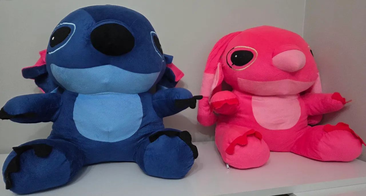 VENDO DUAS PELUCIAS STITCH E ANGEL JUNTAS. TAMANHO G, 55CM