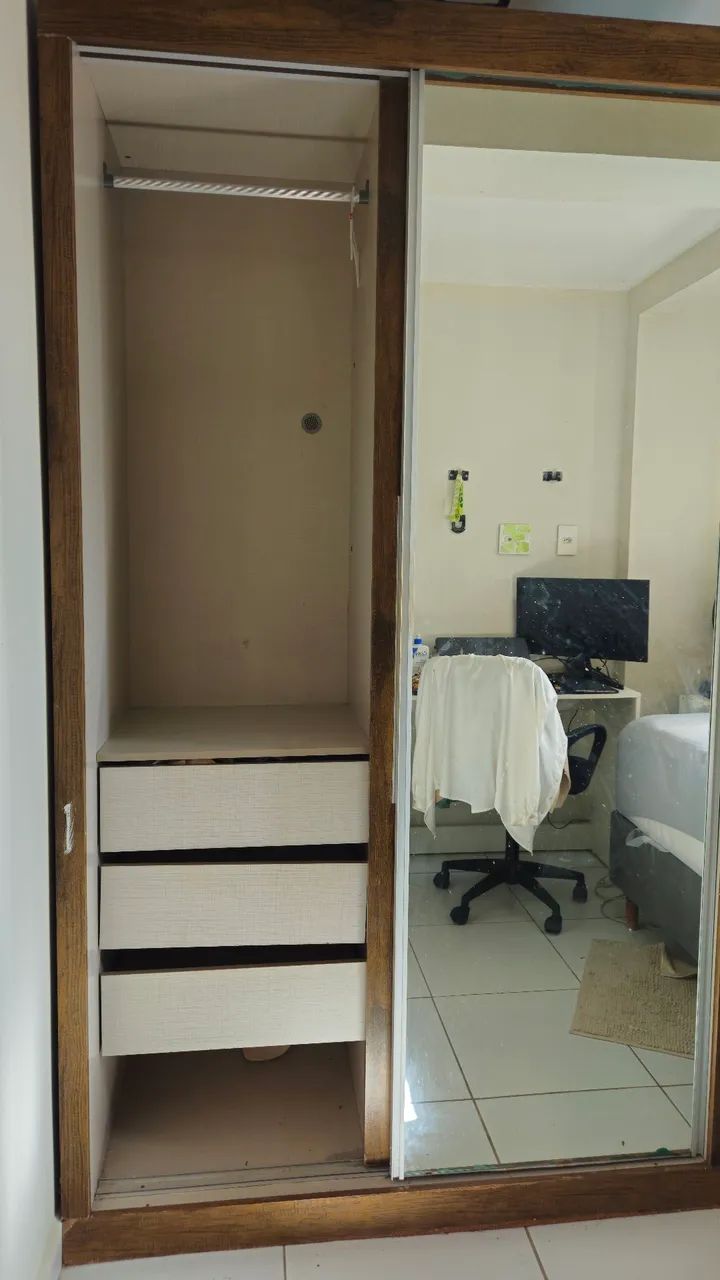Vendo Guarda-roupa  de solteiro  - Foto 2