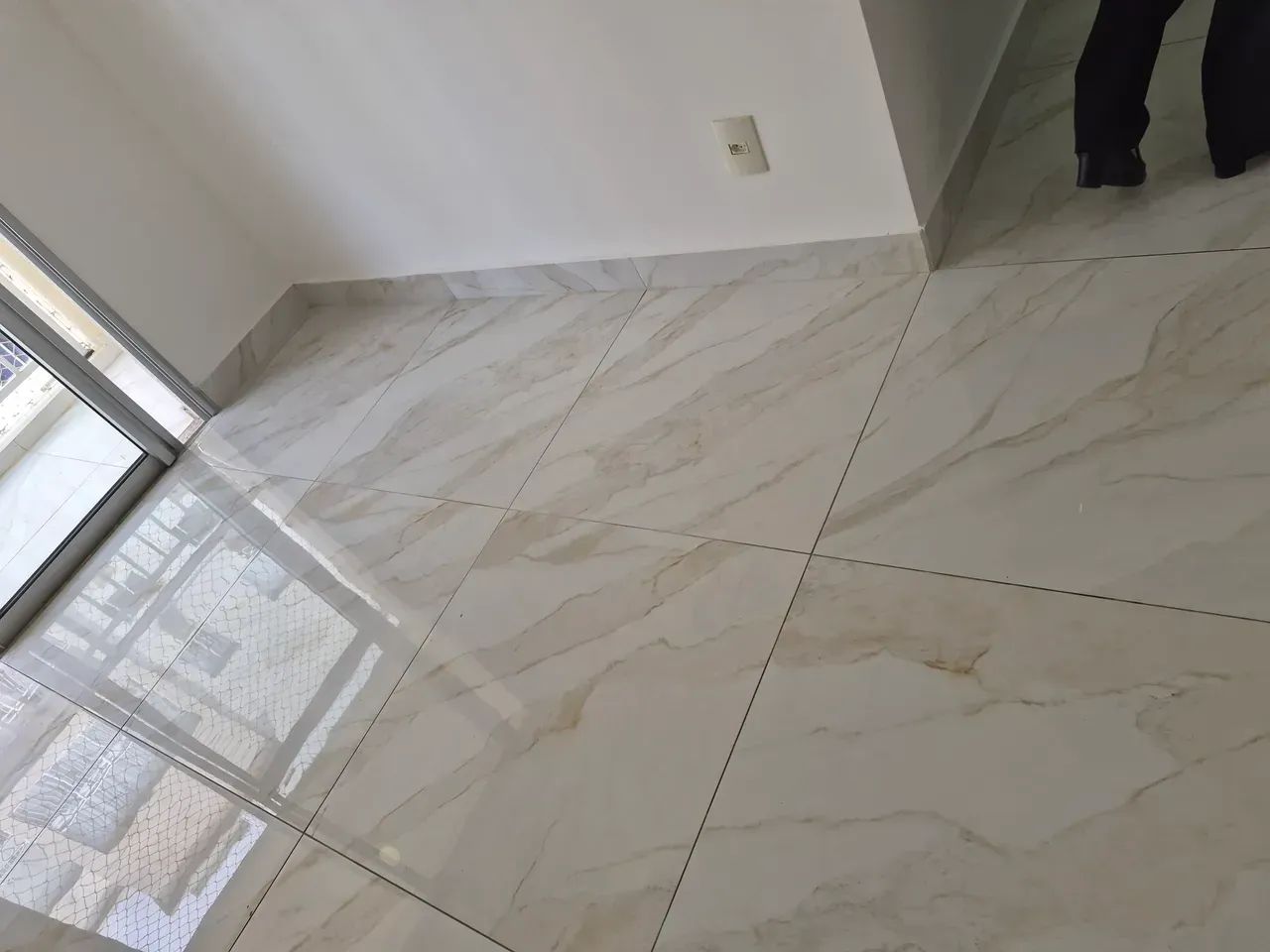 ALUGO APARTAMENTO COM 2 QUARTOS NO PLENO JARACATY - Foto 3