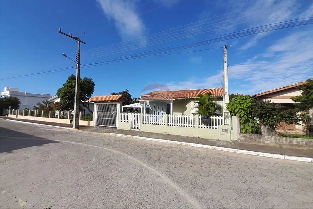 PREÇO REDUZIDO ESTE MÊS! Casa com Piscina, 180m² e 3 Quartos na Lagoa de Fora  Oportunidad - Foto 4