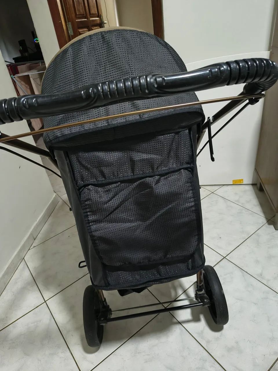 Vendo carrinho de bebê  - Foto 2