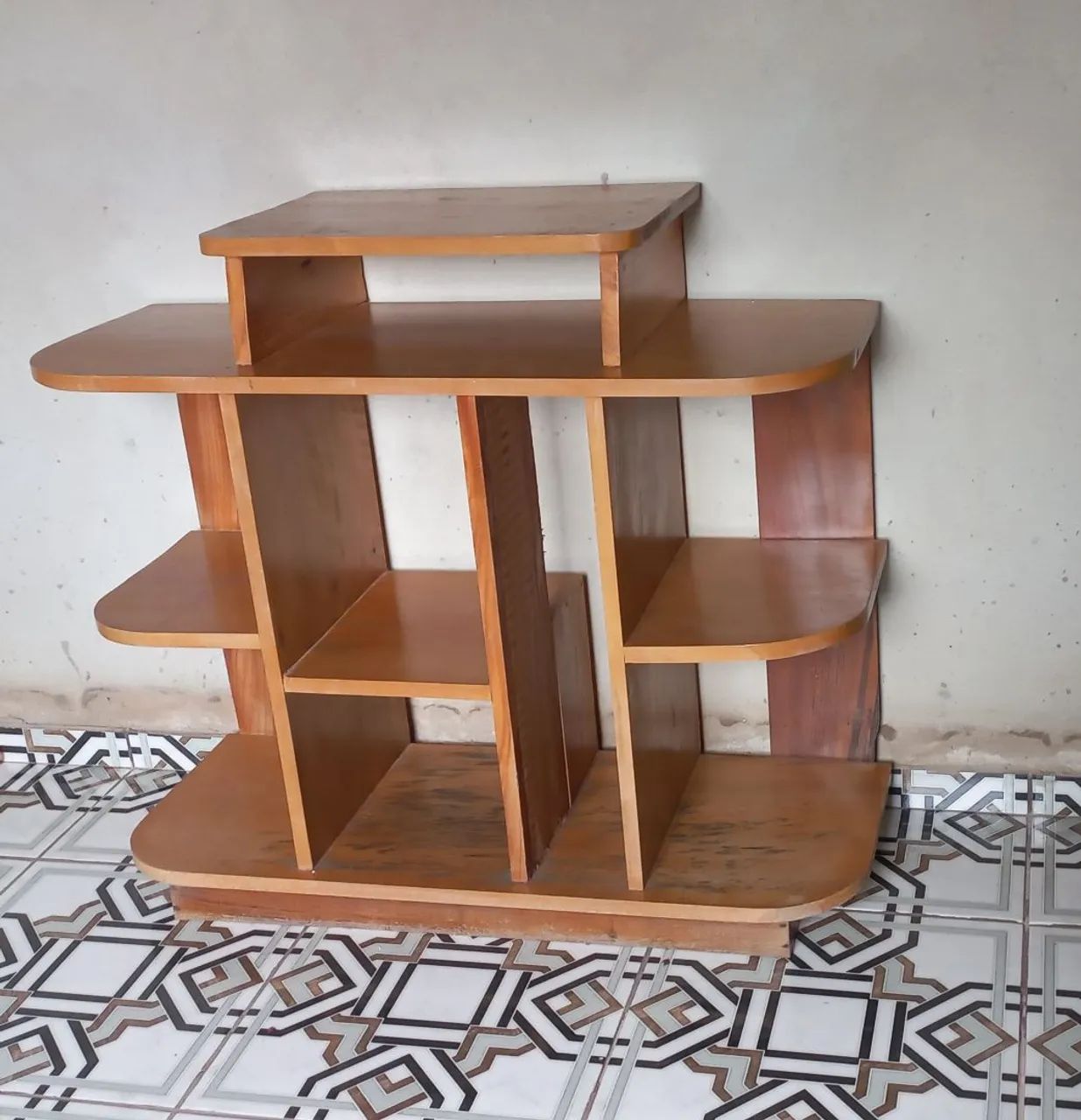 Vende-se rack de madeira 