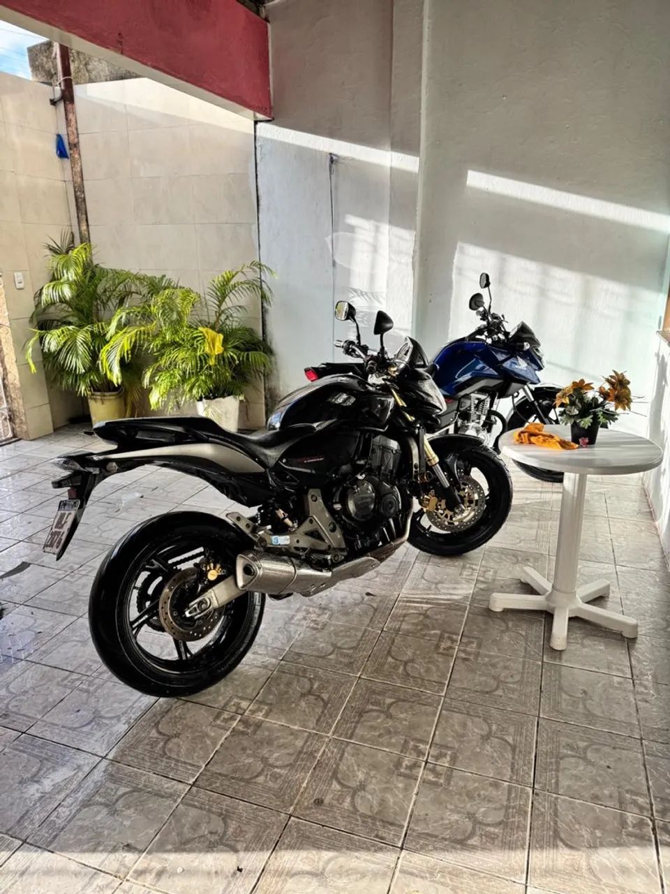 CB HORNET 600 - Foto 2