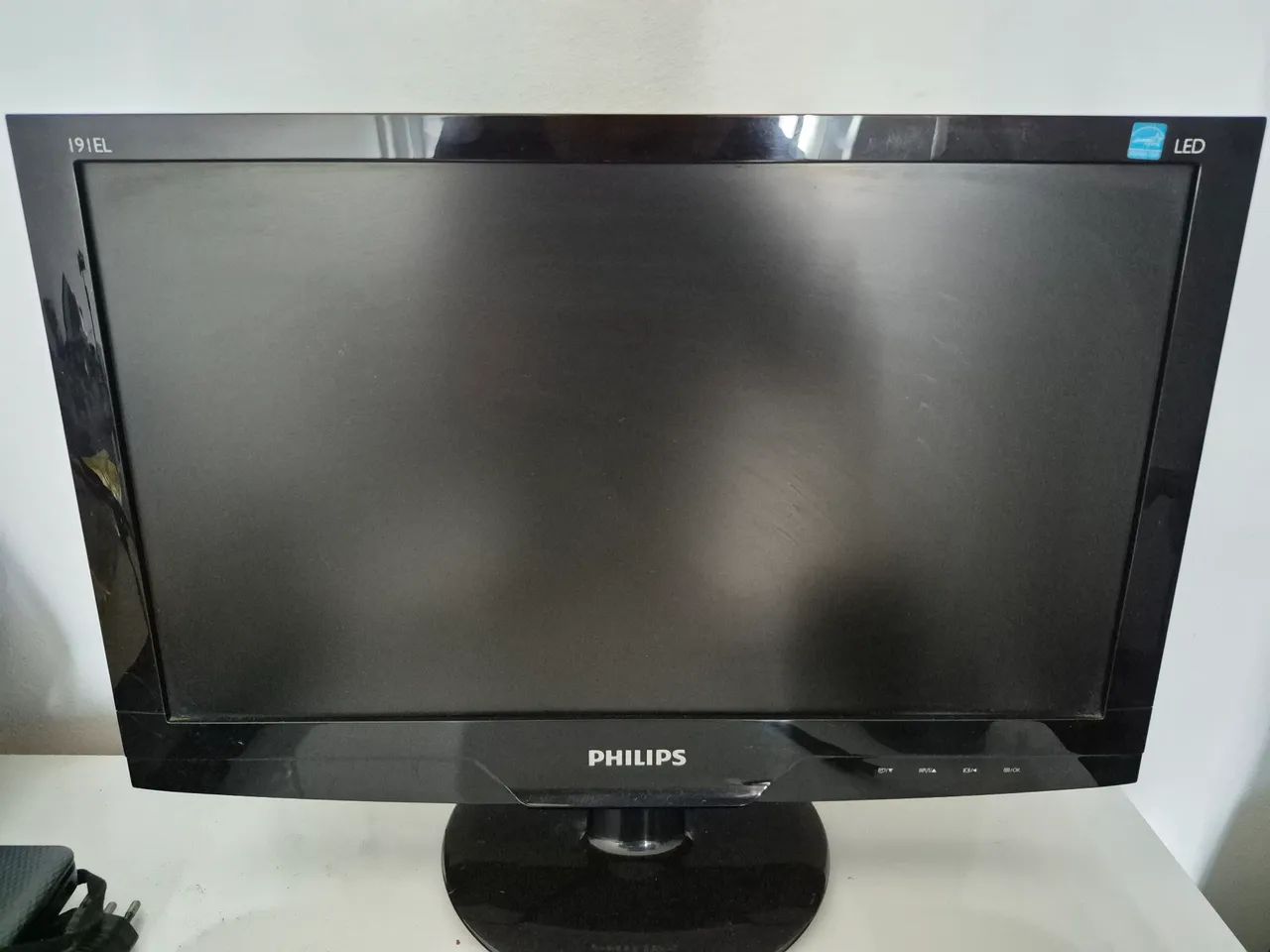Monitor Philips LED 18,5? - Modelo 191EL2SB