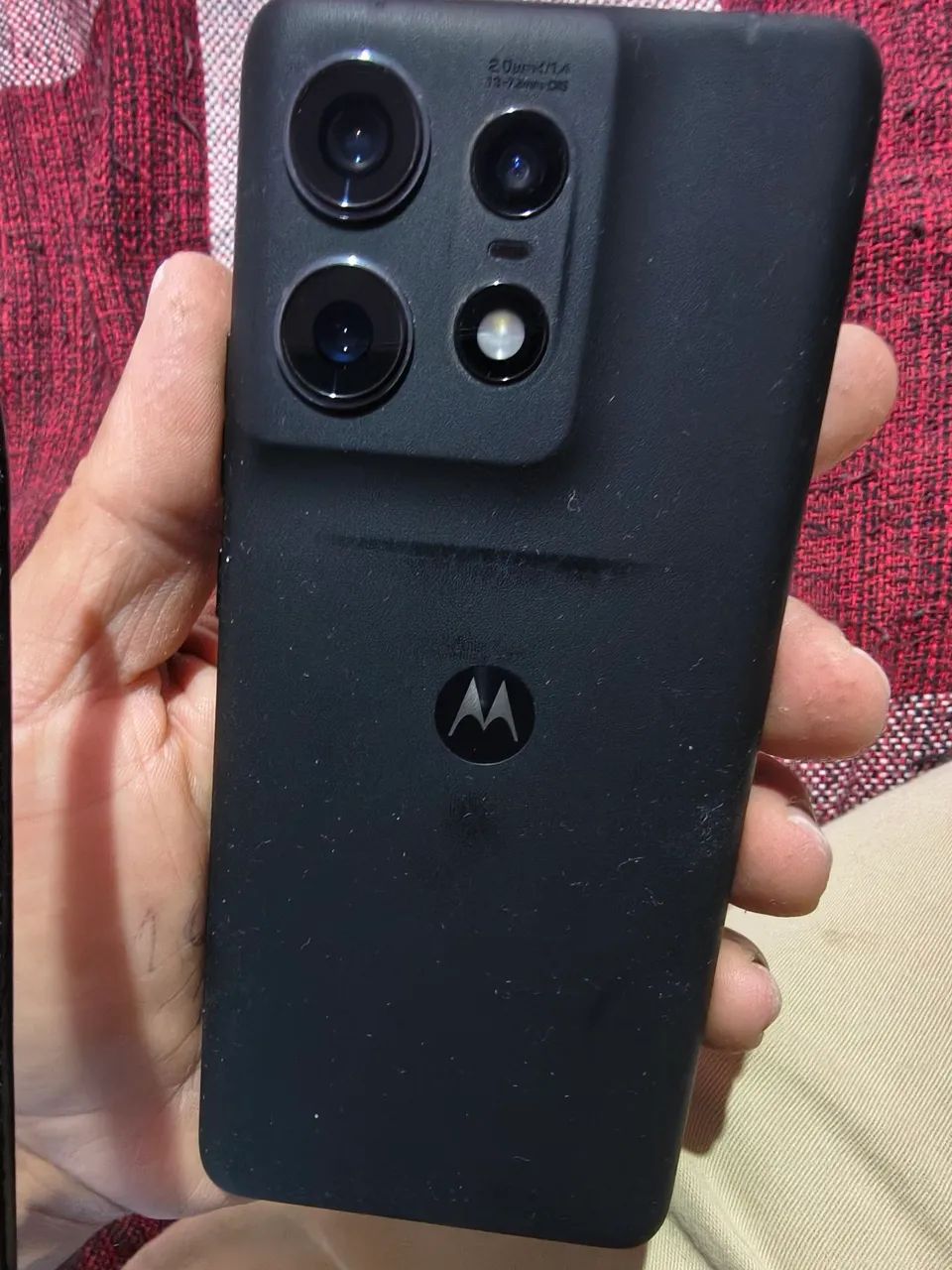 Vendo moto Edge 50pro com tela quebrada. - Foto 2