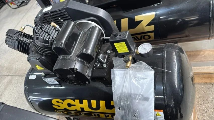 COMPRESSOR DE AR 10 PES 110L 2HP 140PSI PRO CSV10/110 220V - SCHULZ