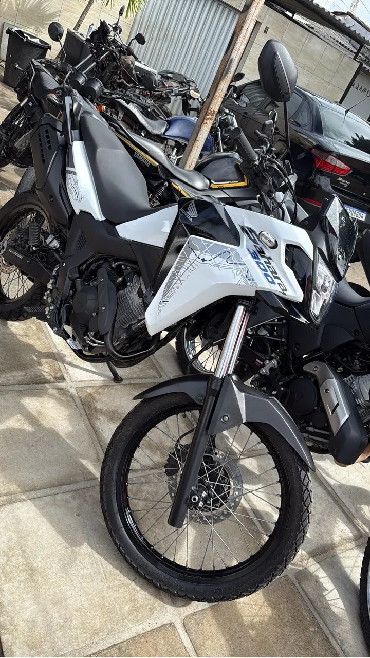 Sahara 300 branca extra com abs 
