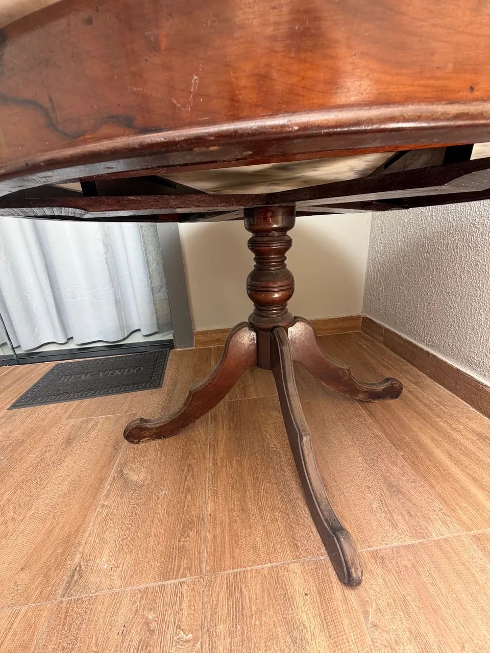 Mesa rústica em madeira maciça com mármore  - Foto 4