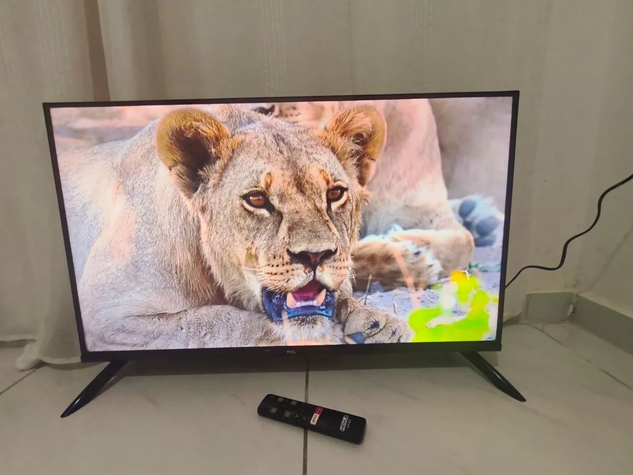 TV TCL SMART ANDROID 32 POLEGADAS  - Foto 2
