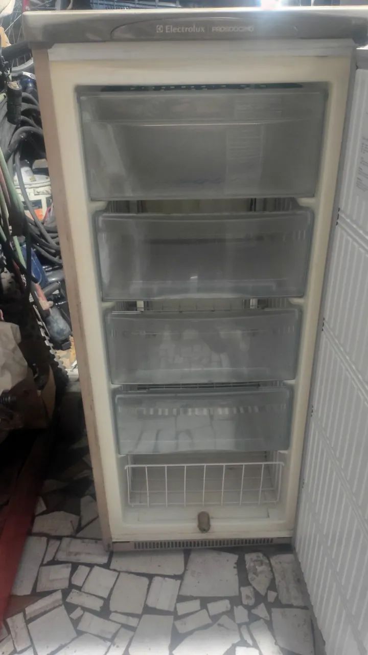 Freezer Eletrolux Prosdócimo  - Foto 3