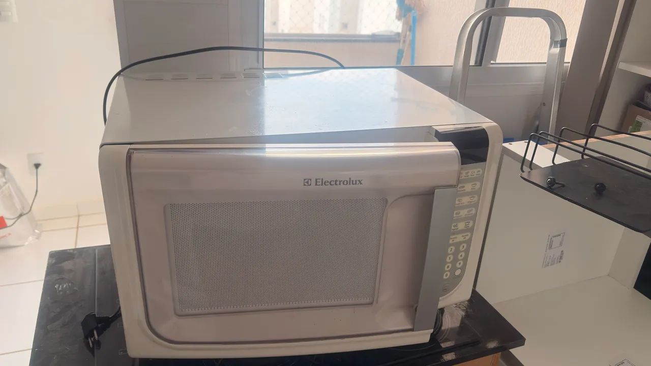 Microondas Electrolux 31L