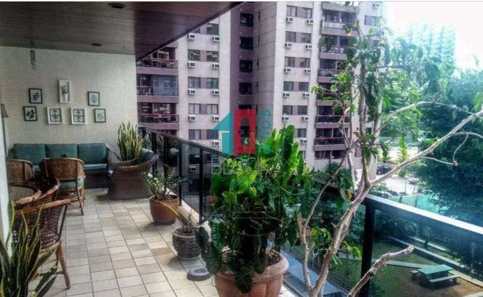 Barra da Tijuca | Apartamento 4 quartos, sendo 2 suites
