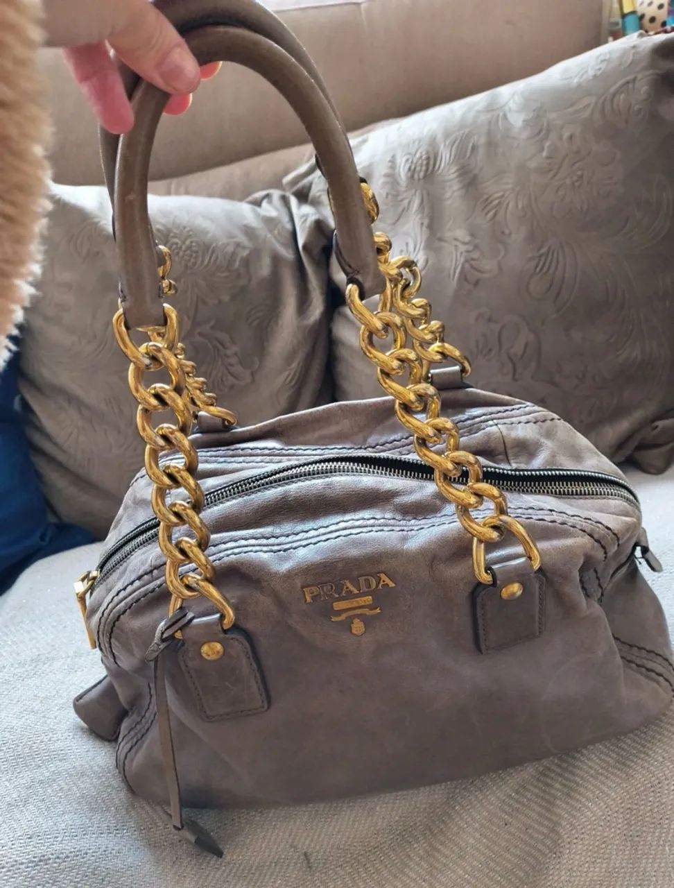 bolsa prada de couro cinza vintage - Foto 2