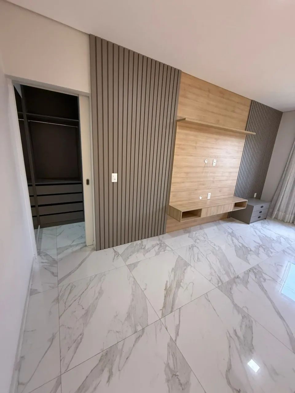 Aluguel Casa Duplex Alphaville Ceará  4 Suítes, Piscina e Energia Solar - Foto 4