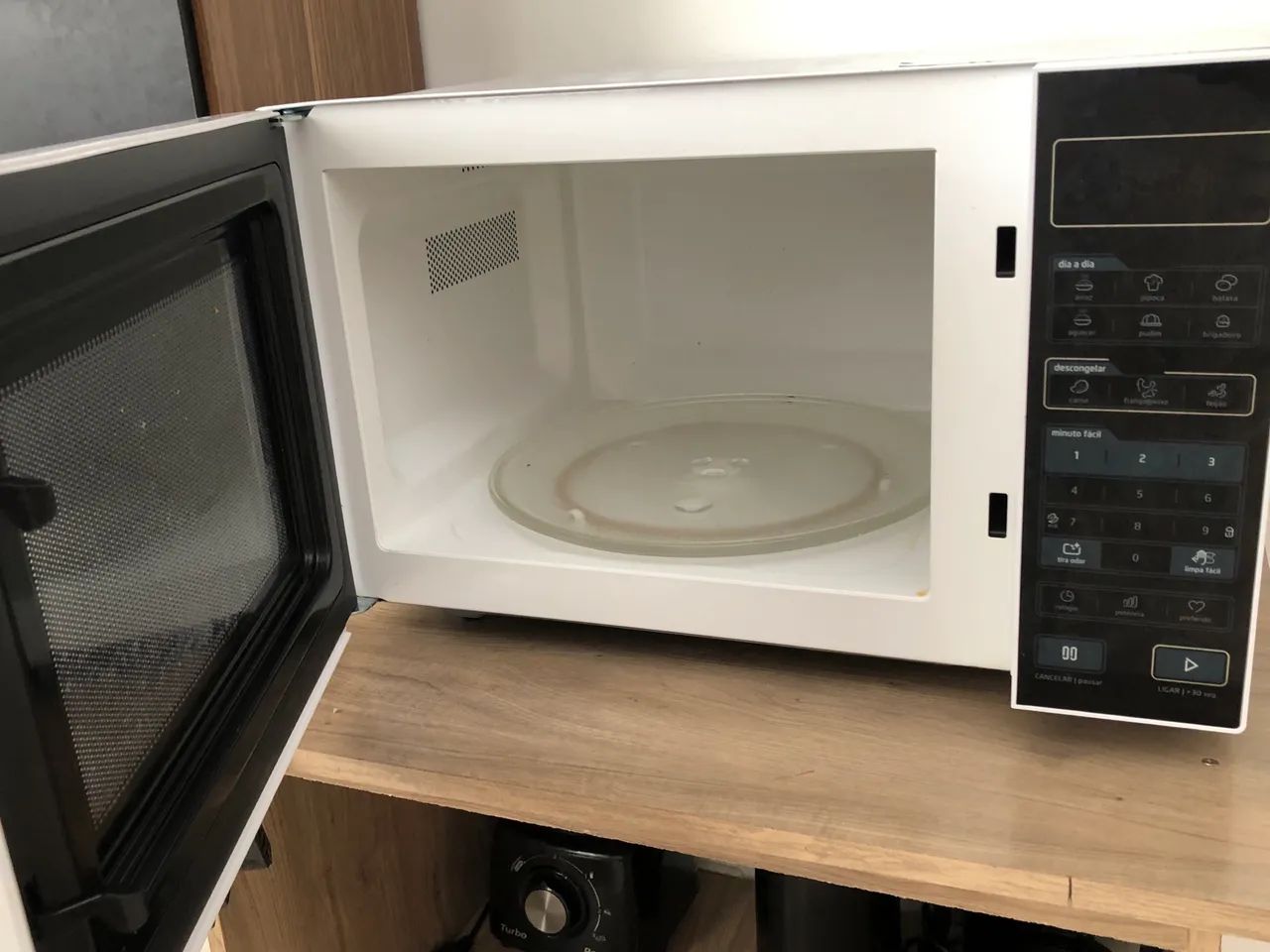 Microondas Midea 30L - Foto 4