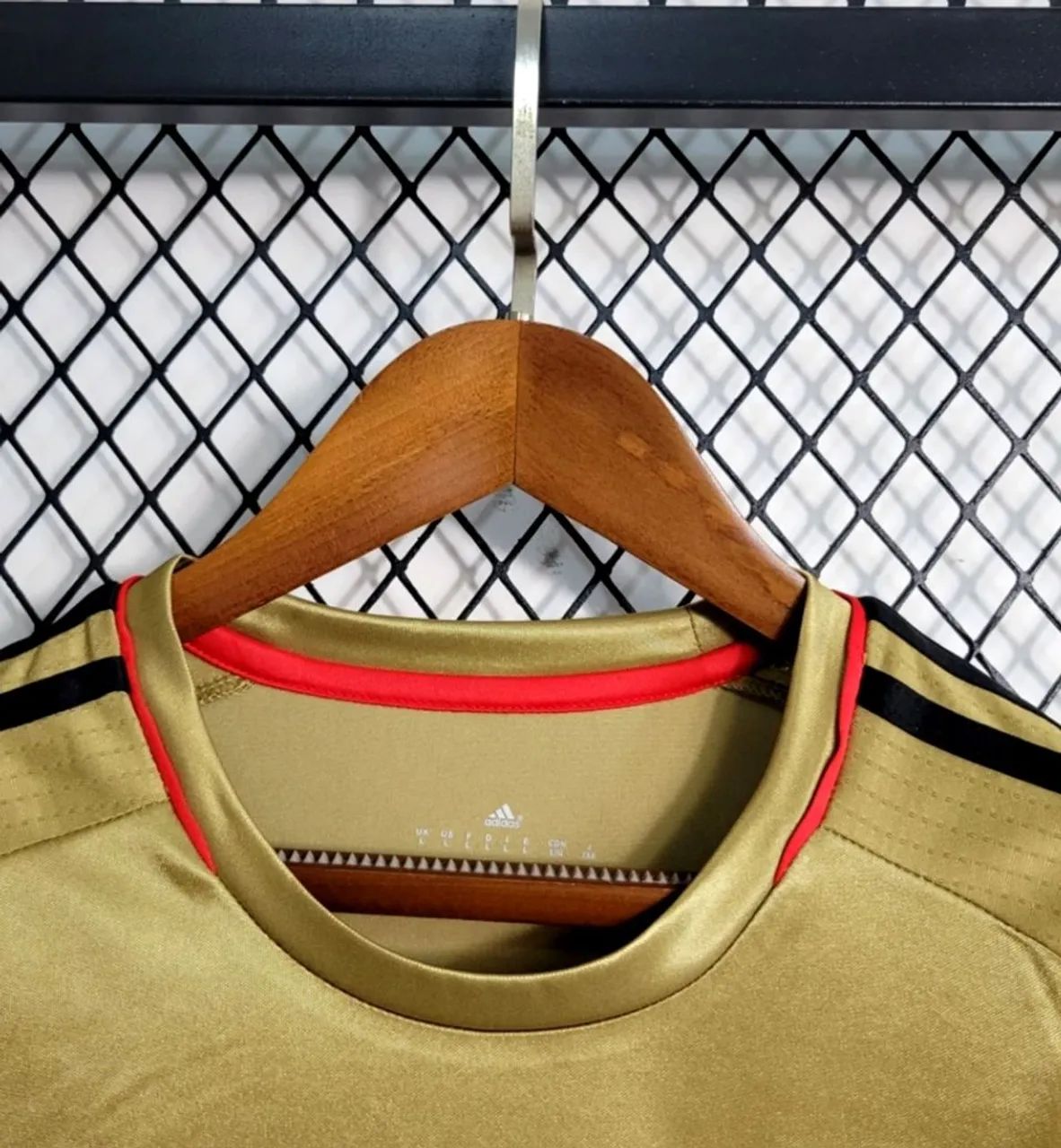 CAMISA RETRÔ ADIDAS TAMANHO G, NOVA. - Foto 5
